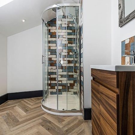 Bootique House - Luxury Group Accommodation In Wakefield Eksteriør bilde