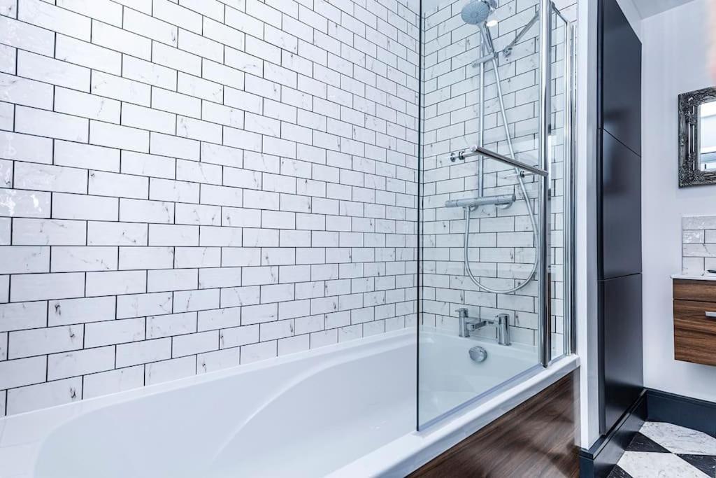 Bootique House - Luxury Group Accommodation In Wakefield Eksteriør bilde
